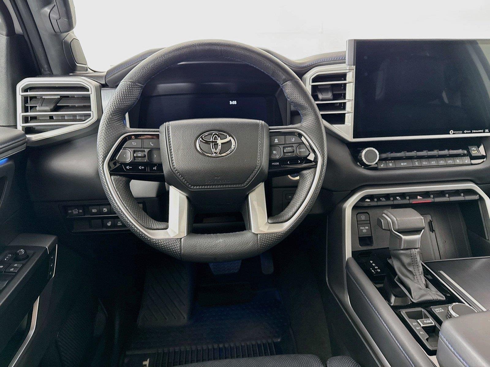 Used 2023 Wind Chill Pearl Toyota Platinum HV image 33