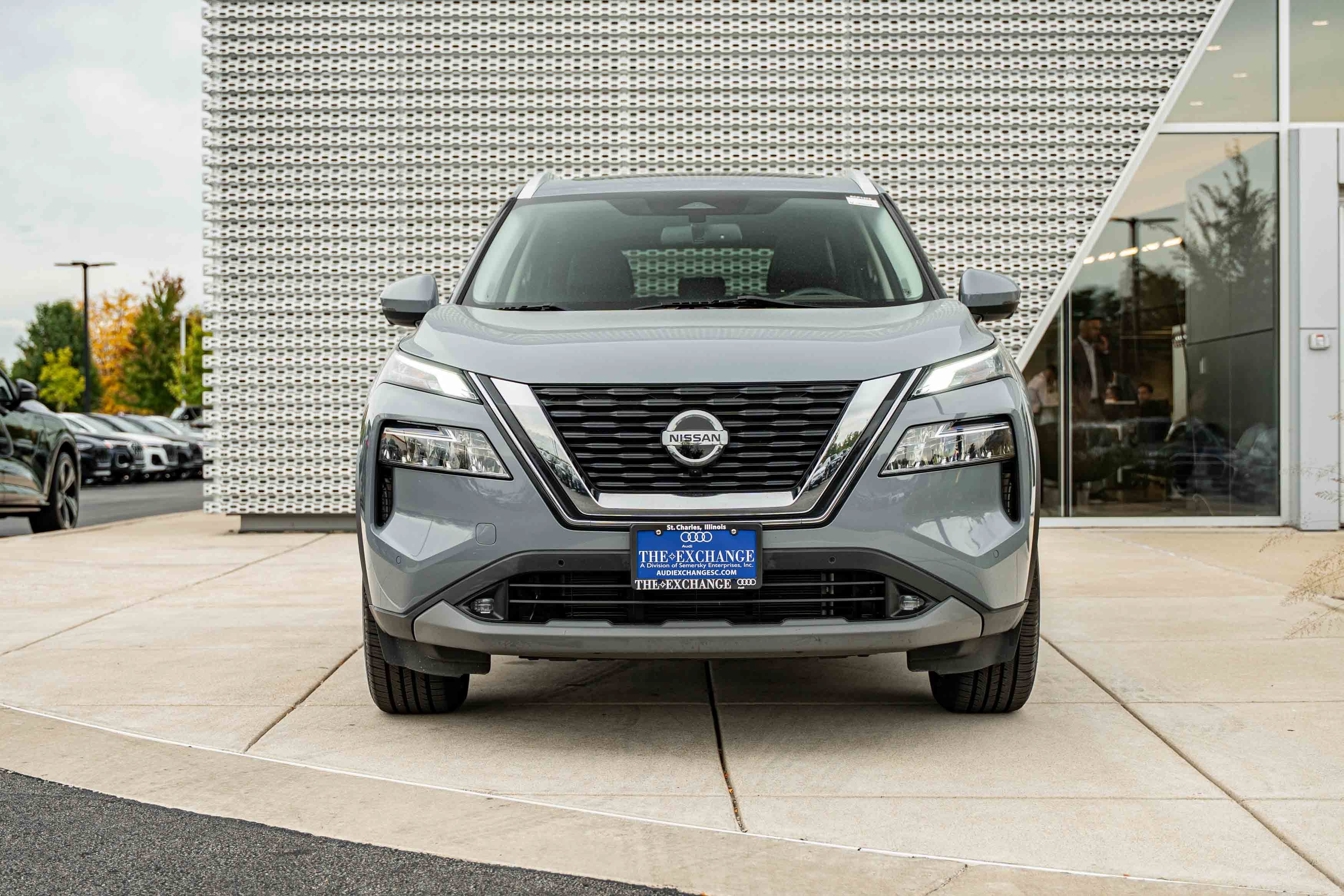 Used 2021 Boulder Gray Pearl Nissan SL image 21