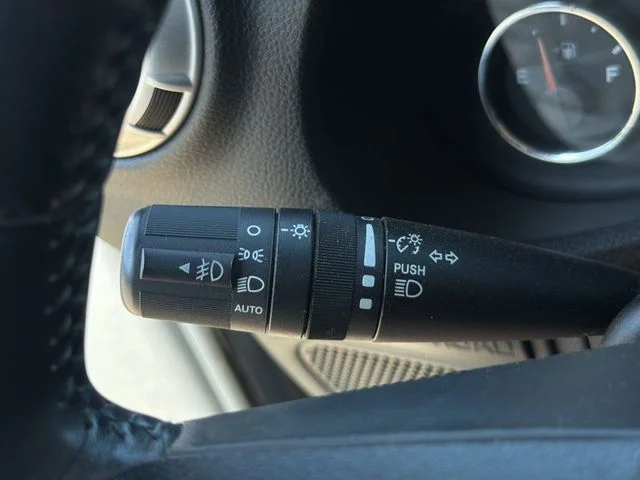 Used 2015 Silver Jeep Unlimited Rubicon image 29