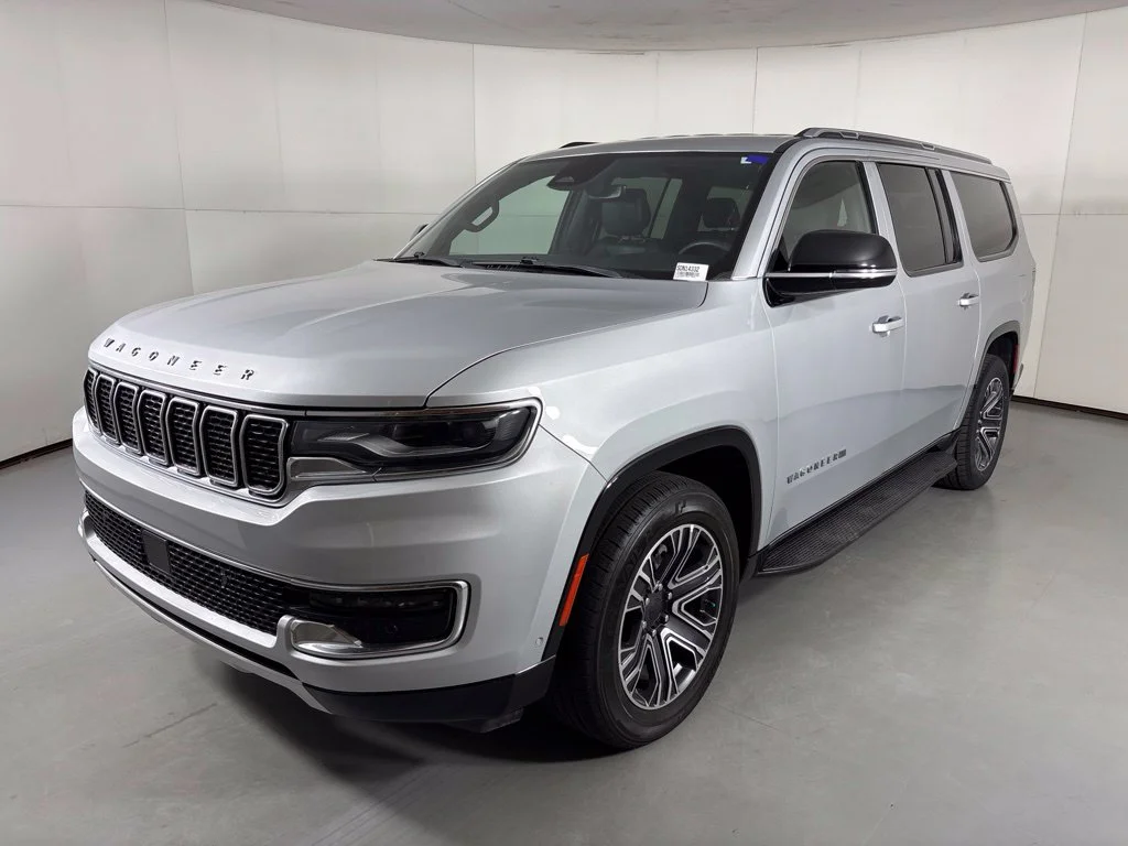 Used 2024 Silver Jeep Series II image 4