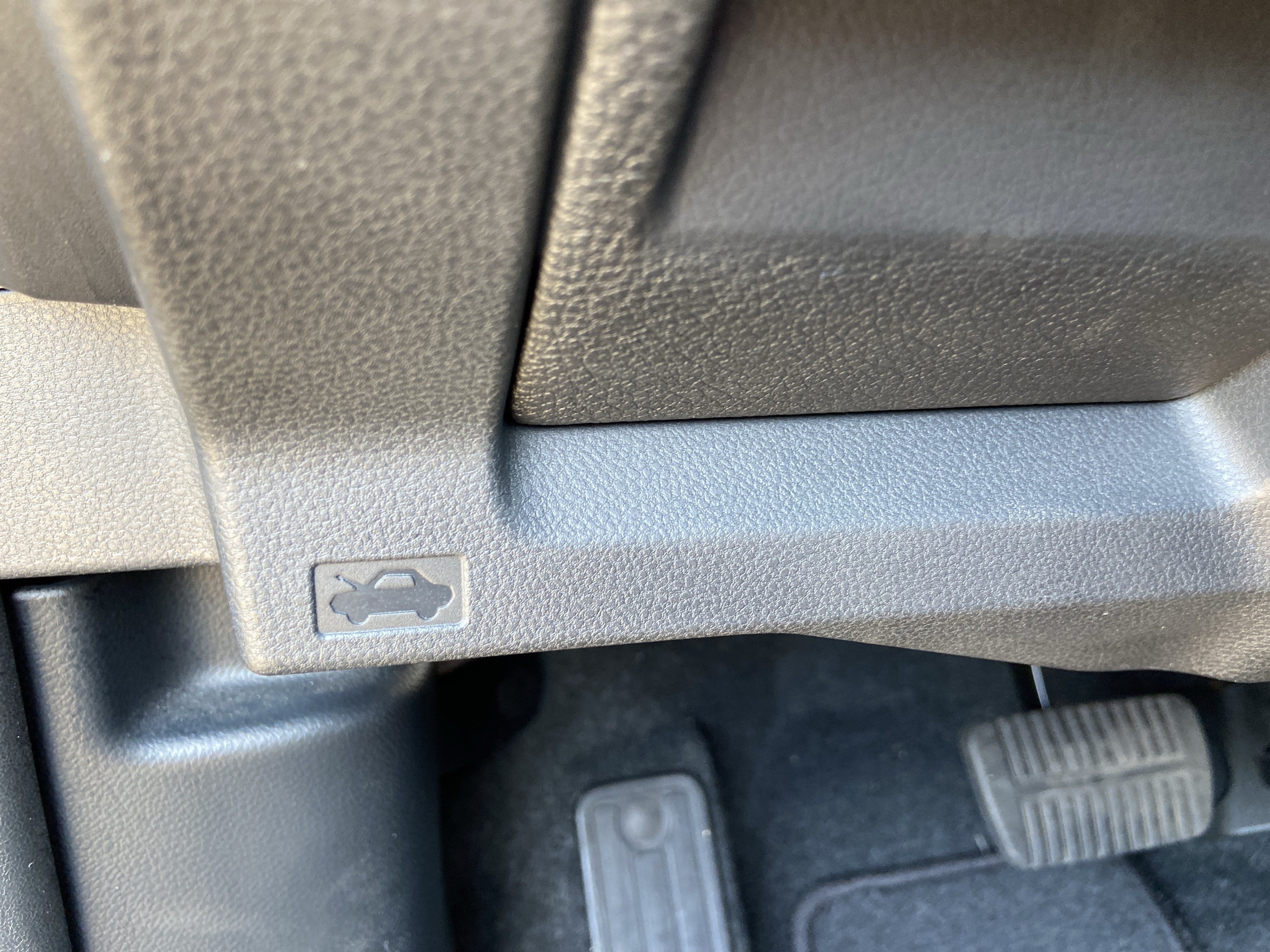 Used 2022 Magnetite Gray Metallic Subaru Premium image 45