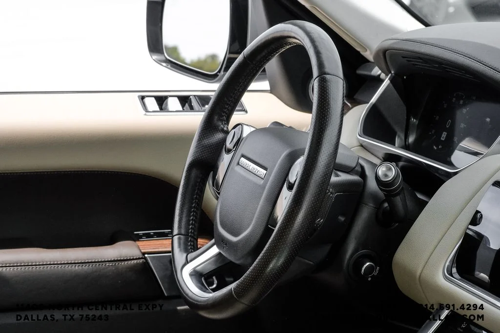 Used 2019 Silver Land Rover HSE image 19
