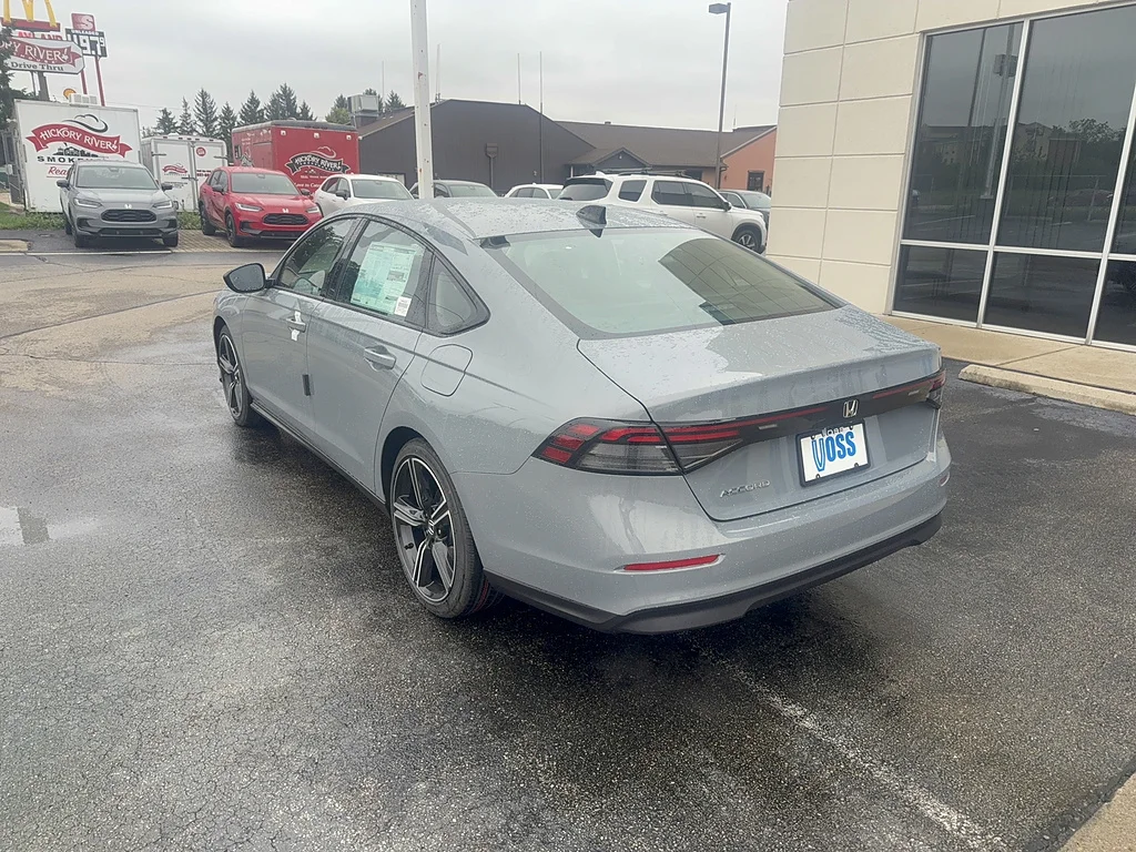 New 2026 Urban Gray Pearl Honda SE image 7