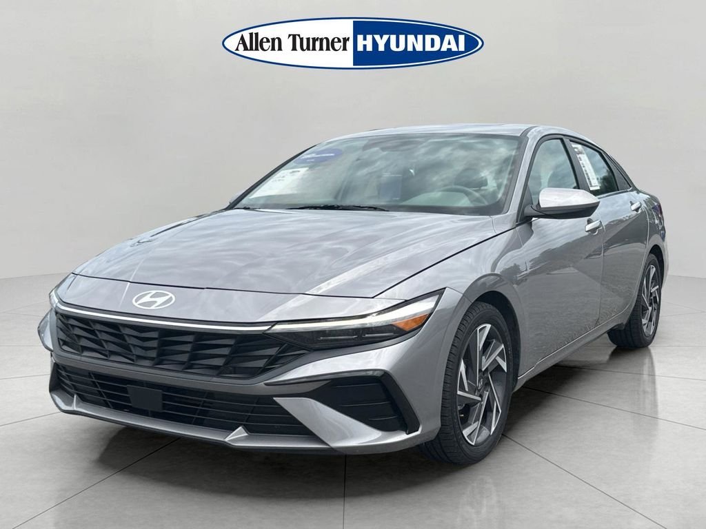 Used 2025 Fluid Metal Hyundai SEL Convenience image 4