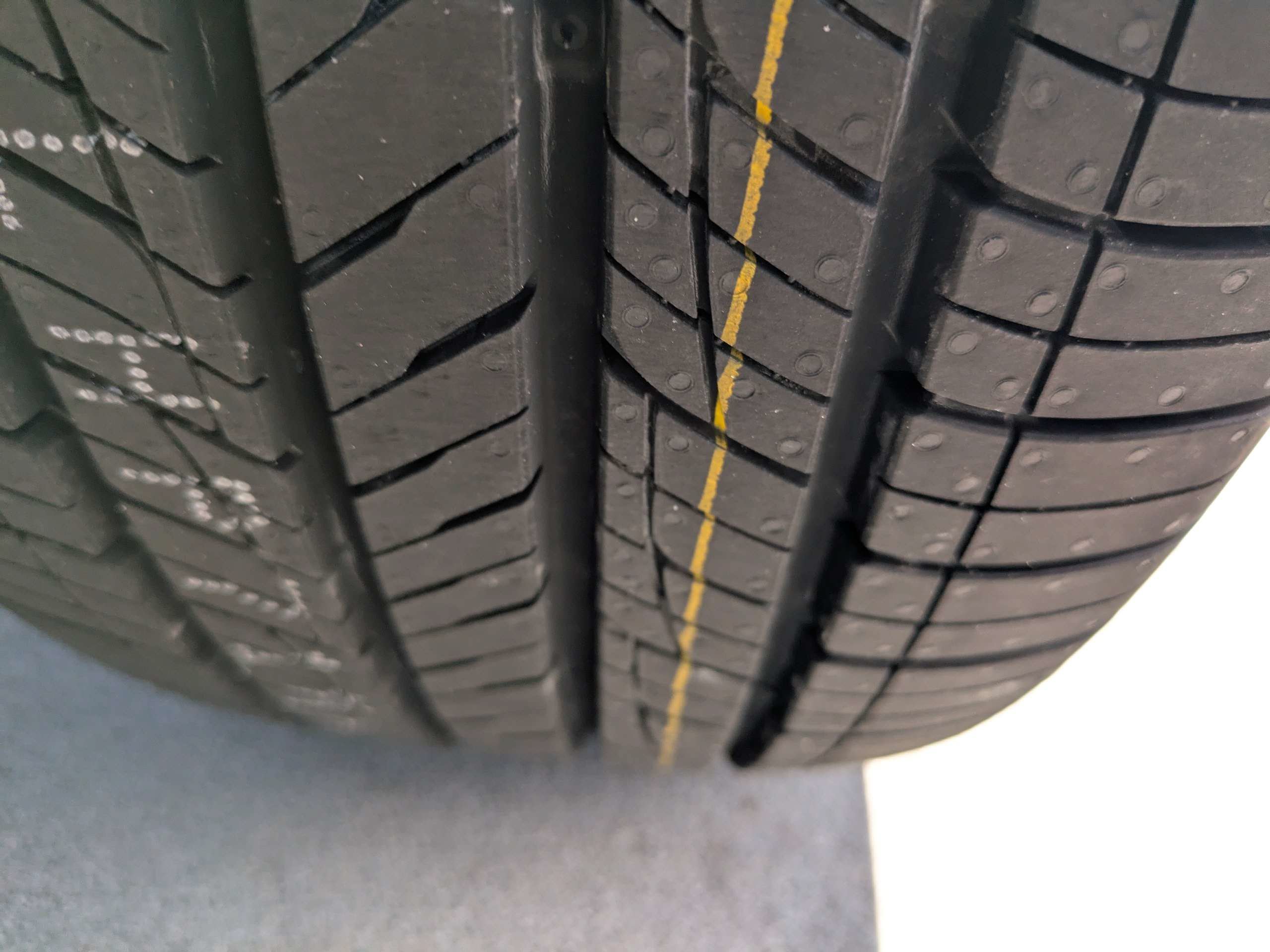 Certified Used 2024 Hampton Gray Hyundai SEL image 10