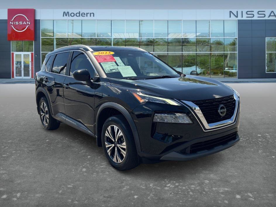 Used 2023 Super Black Nissan SV image 3