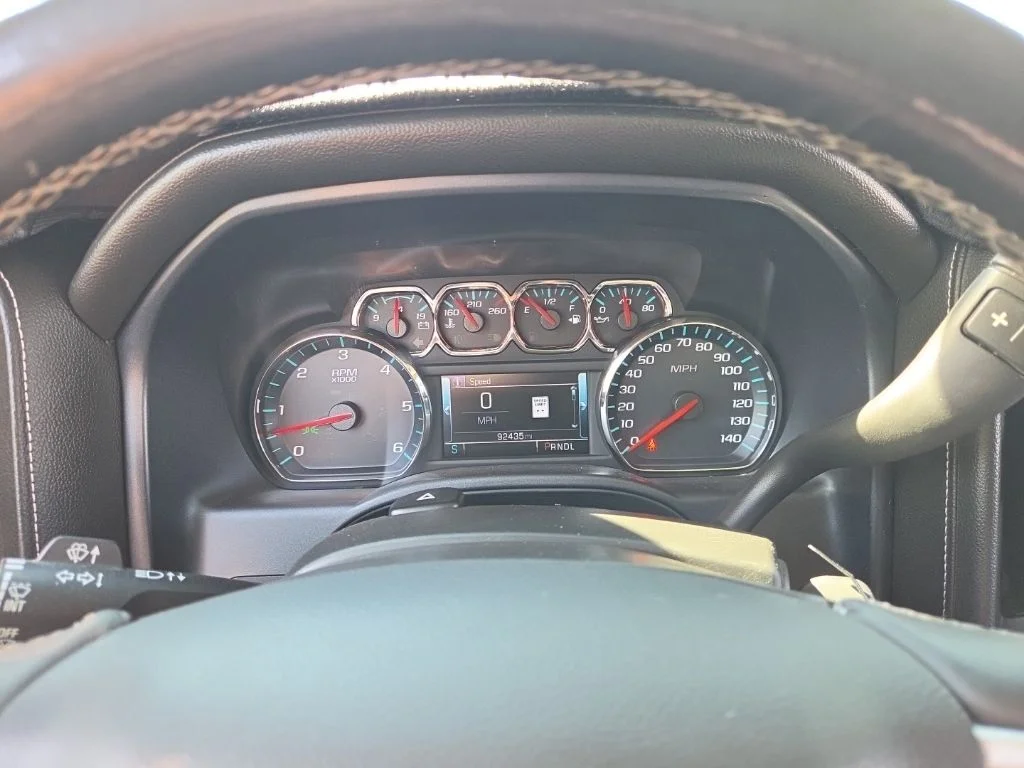 Used 2018 Black GMC SLT image 9