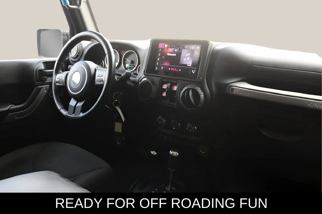 Used 2018 Gray Jeep Unlimited Sport image 22