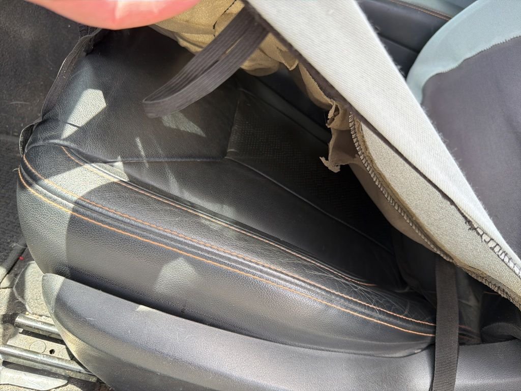 Used 2019 Gray Subaru 2.0i Limited image 28