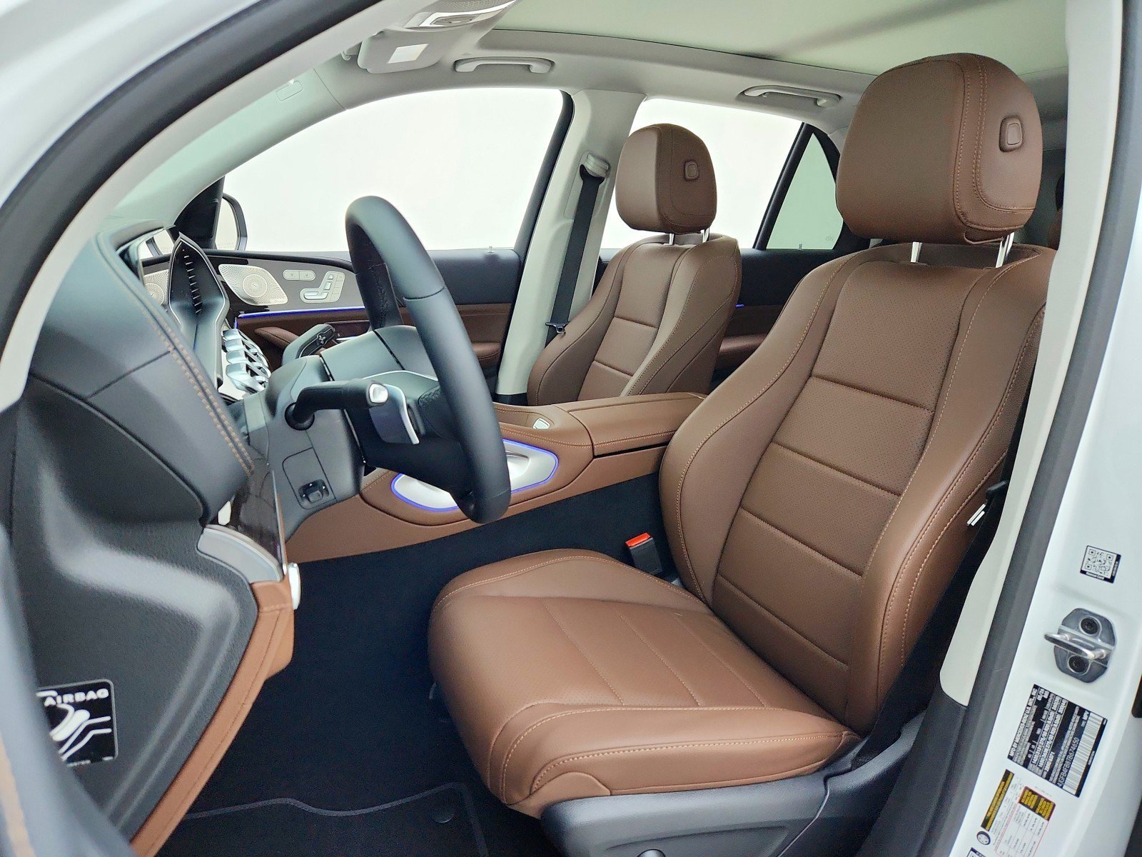 New 2026 MANUFAKTUR Moonlight White Metallic Mercedes-Benz GLE 350 4MATIC® SUV image 38
