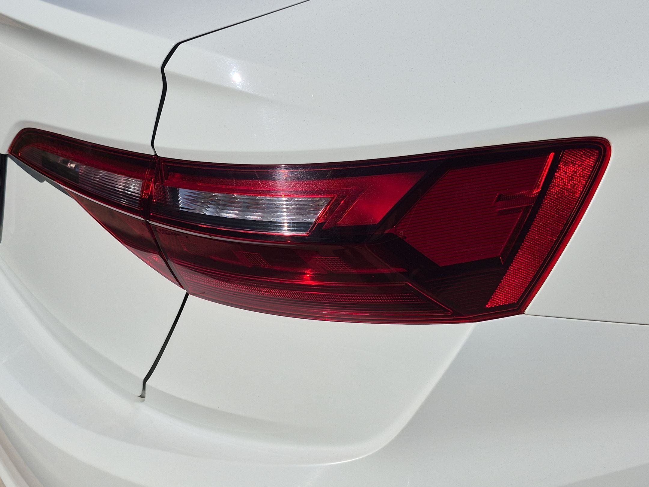 Used 2020 Pure White Volkswagen R-Line image 11
