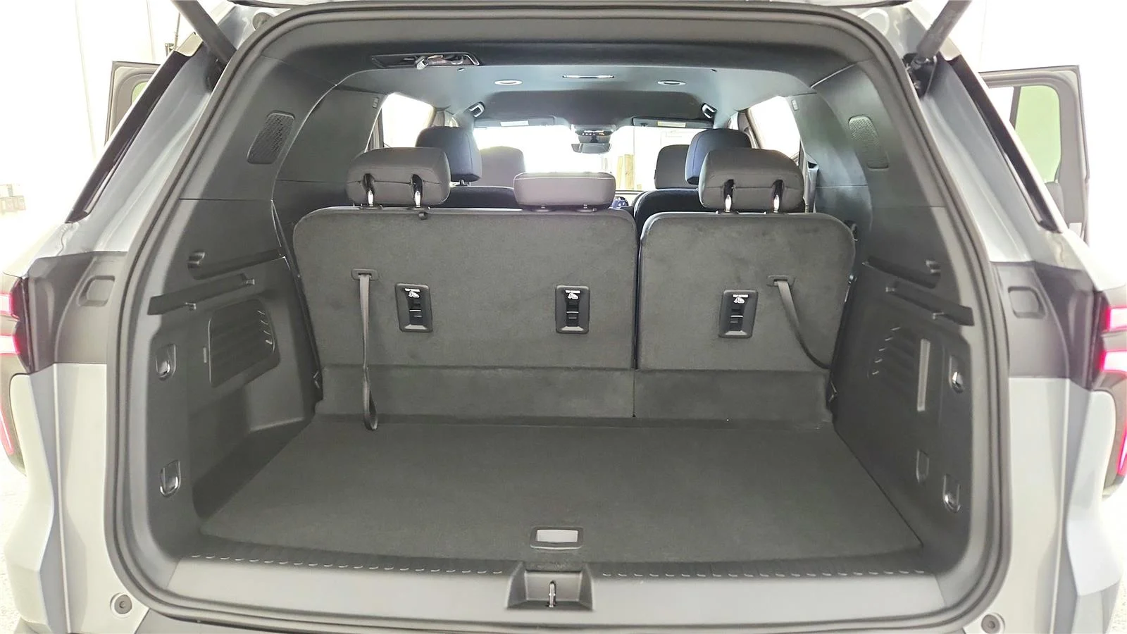 2026 Chevrolet Traverse LT - Photo 19