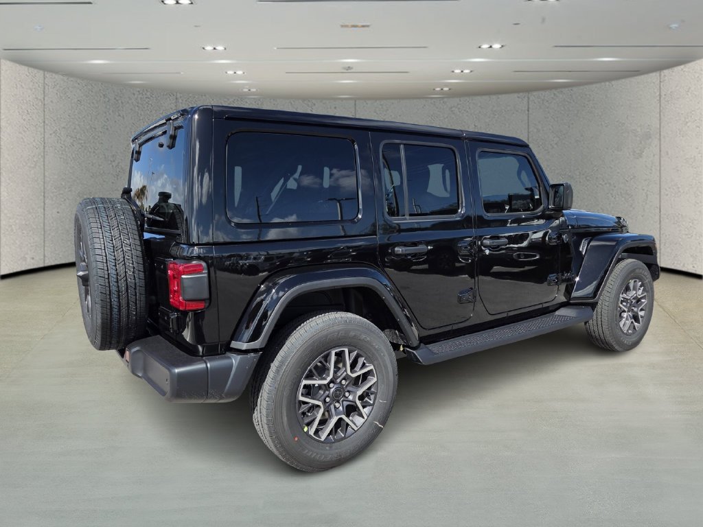 New 2026 Black Clear-Coat Exterior Paint Jeep Sahara image 4