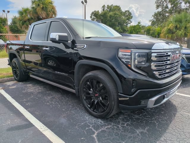 Used 2022 ONYX BLACK GMC Denali image 1