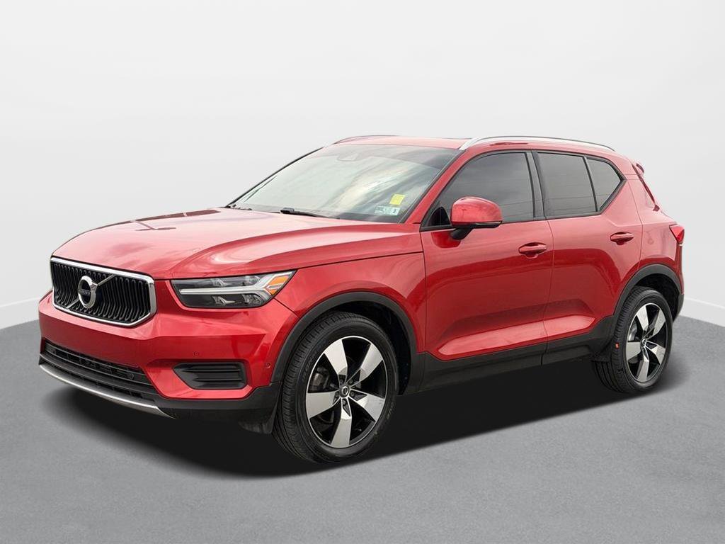 2019 Volvo XC40 Momentum