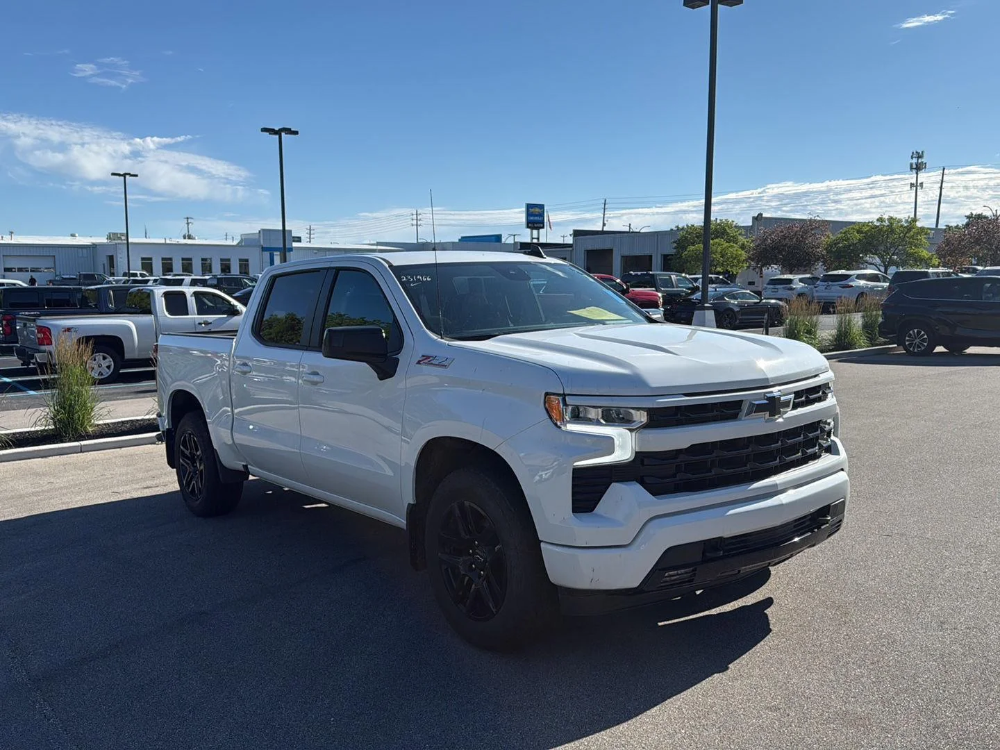 Used 2024 Summit White Chevrolet RST image 1