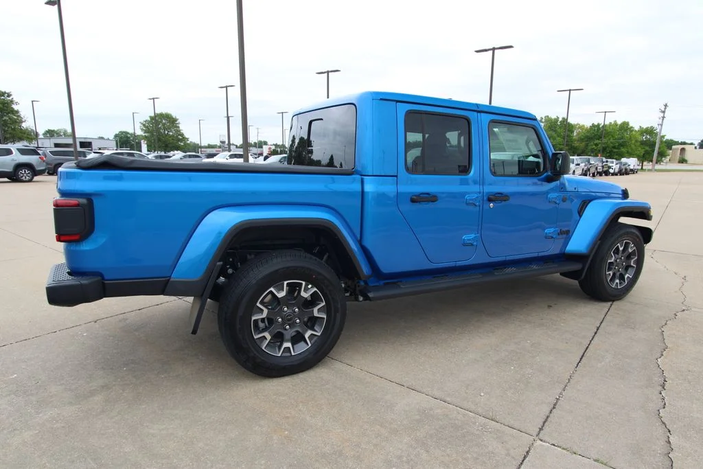 New 2026 Hydro Blue Pearlcoat Jeep Sahara image 5