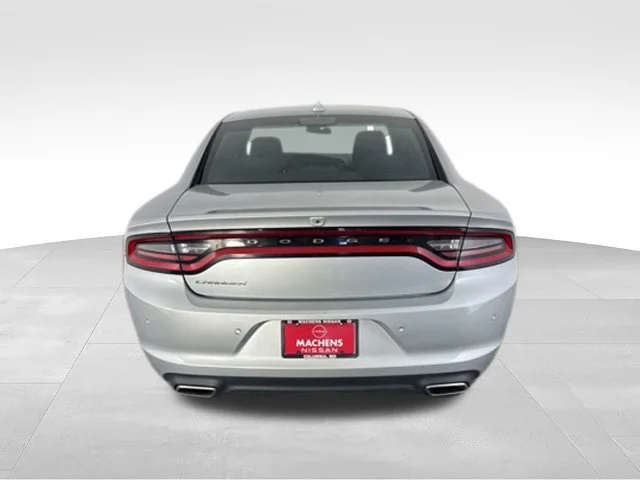 Used 2023 Silver Dodge SXT image 10