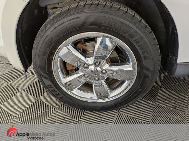 Used 2011 White Ford Limited image 45