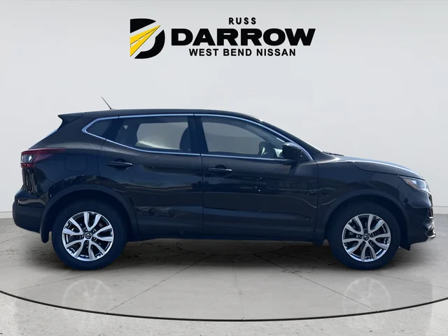 Used 2021 Black Nissan S image 6
