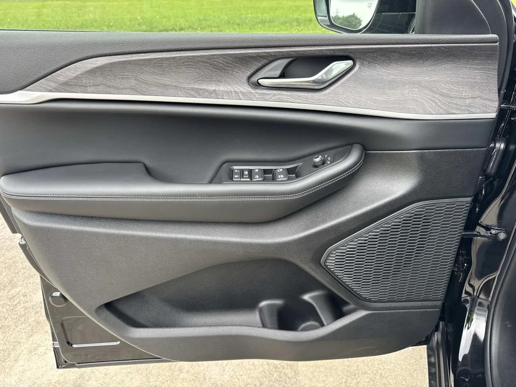 New 2026 Black Jeep Laredo image 36