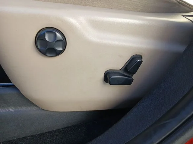 Used 2013 Red Dodge Citadel image 21