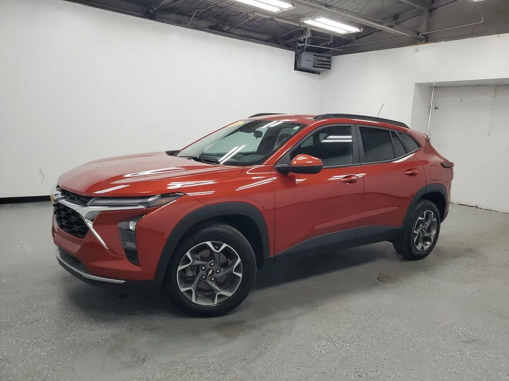 2024 Chevrolet Trax LT's photo