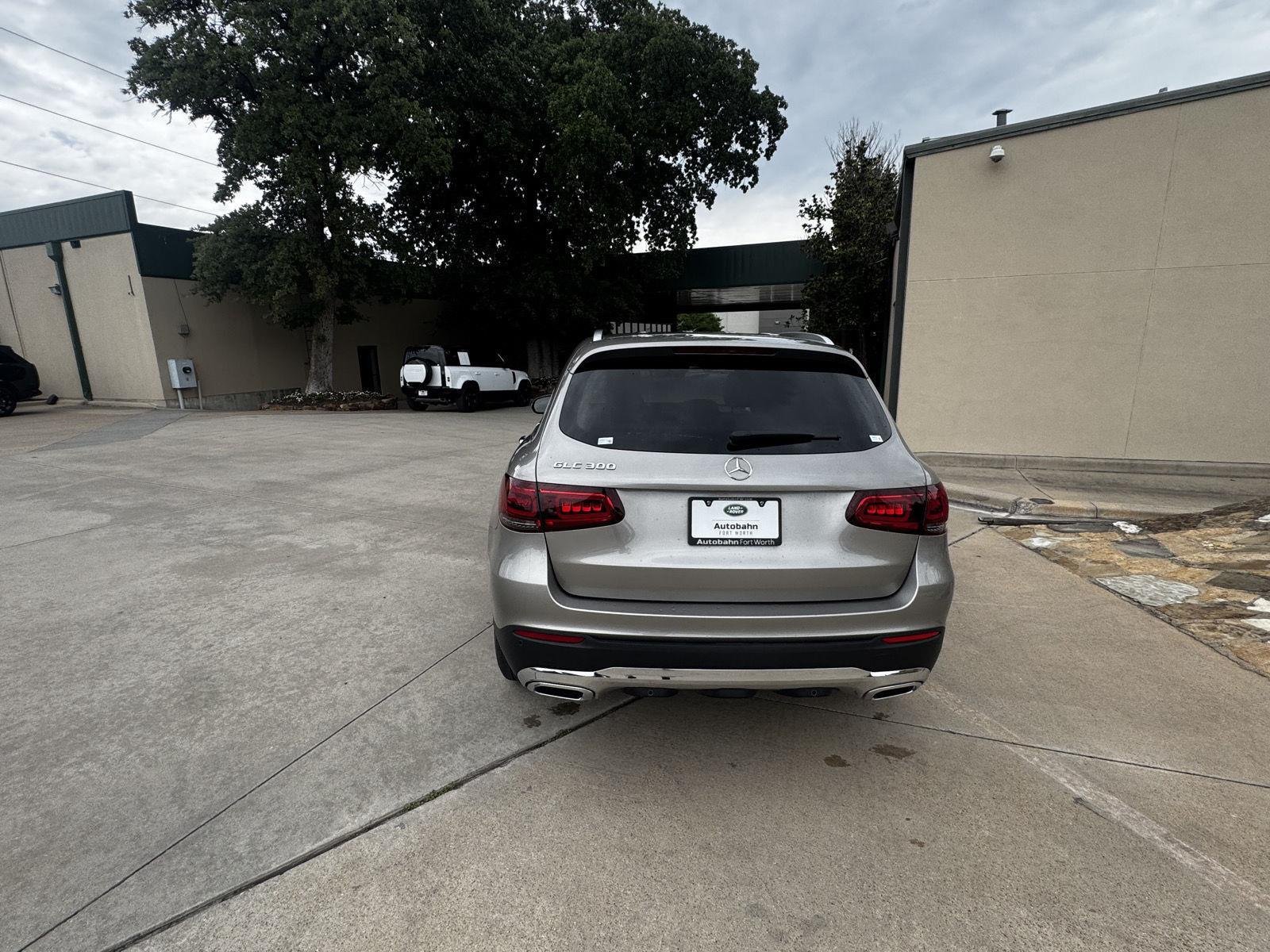 Used 2020 Mojave Silver Metallic Mercedes-Benz GLC 300 SUV image 6
