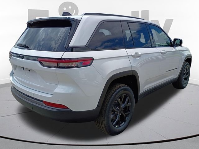 New 2026 Bright White Clear-Coat Exterior Paint Jeep Altitude image 5