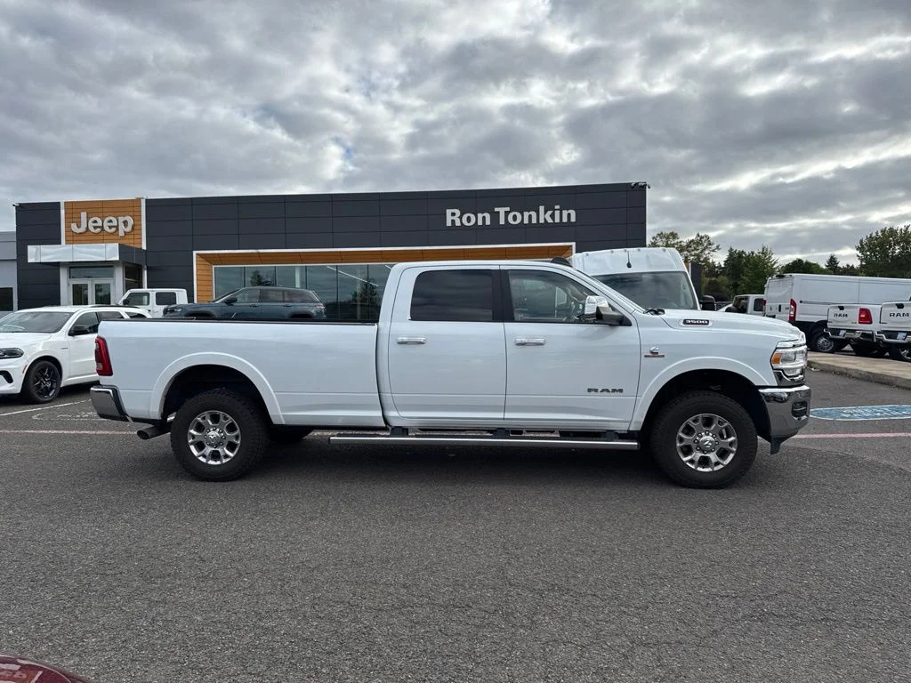 Used 2022 White Ram Laramie image 10