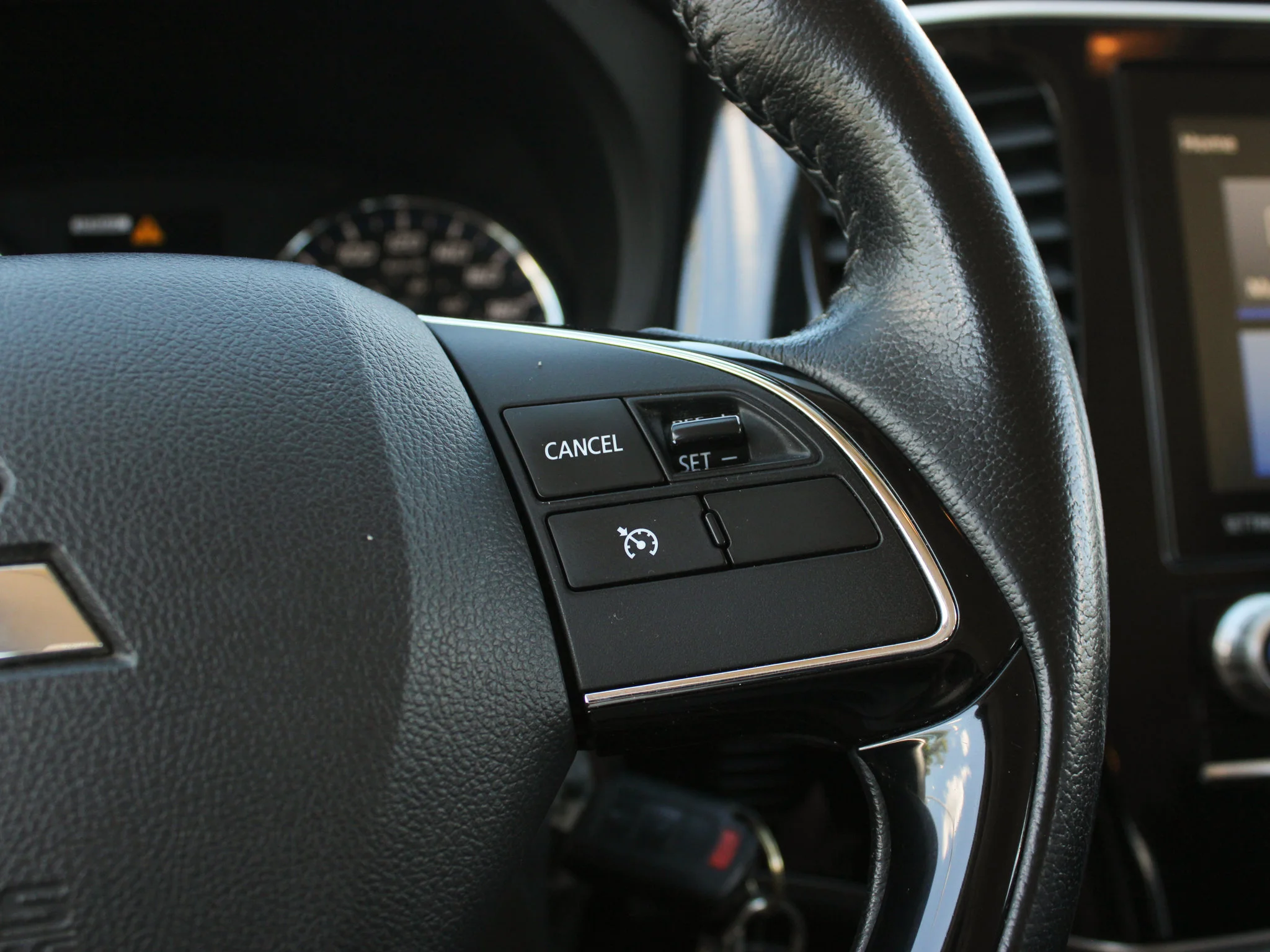 Used 2020  Mitsubishi ES * No Accidents | 7-Seater | Backup Camera | Heated Seats | AWD image 22