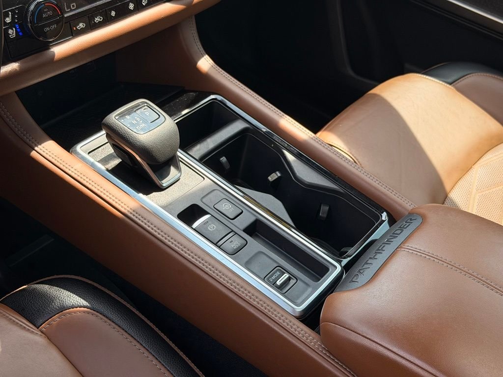 Used 2024 Gray Nissan Platinum image 24