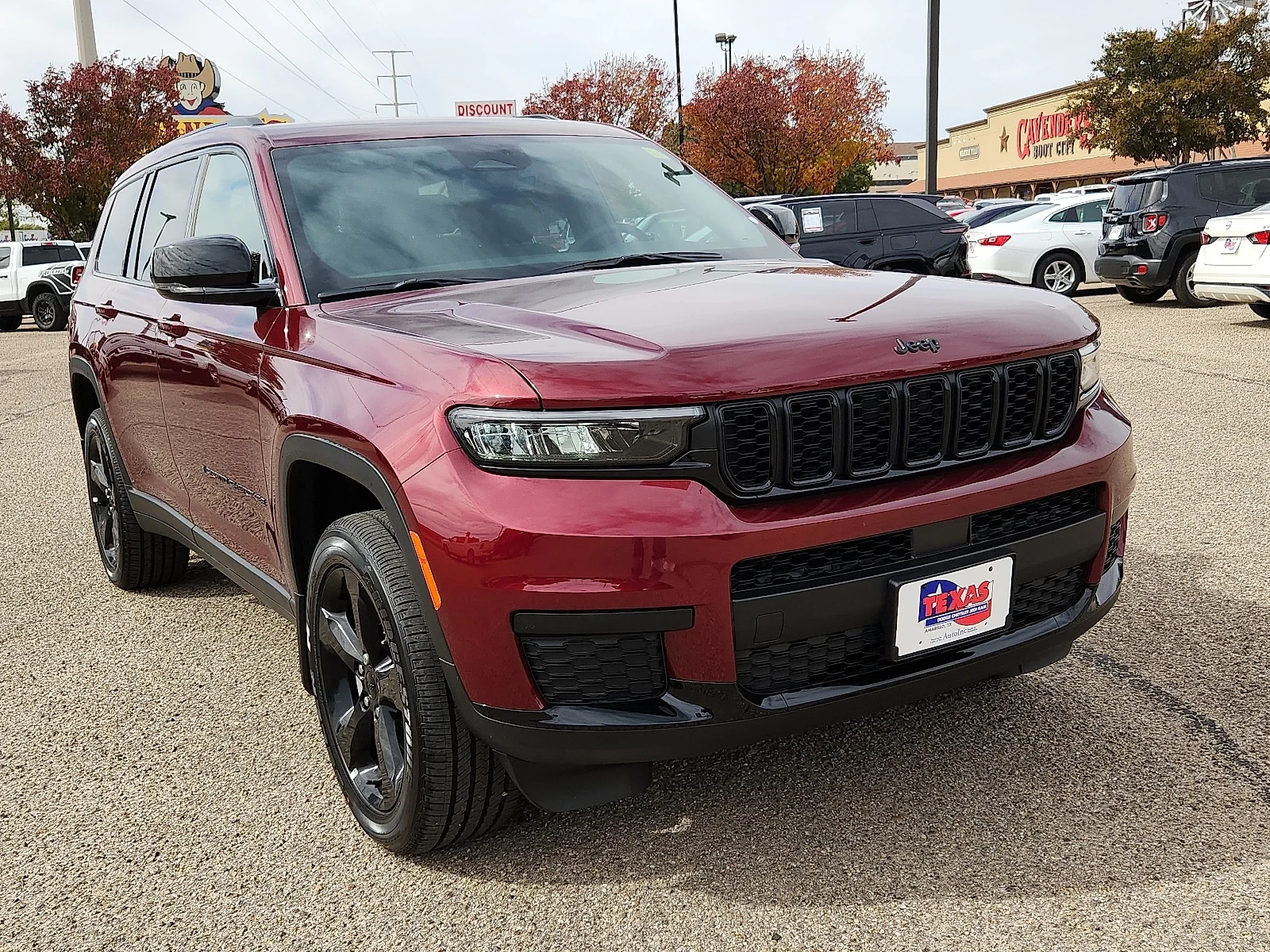 New 2025 Velvet Red Pearlcoat Jeep L ALTITUDE X 4X4 image 5