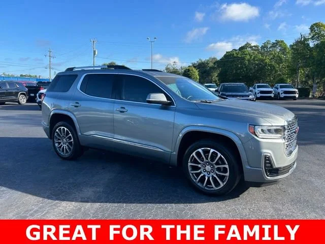 2023 GMC Acadia Denali FWD's photo