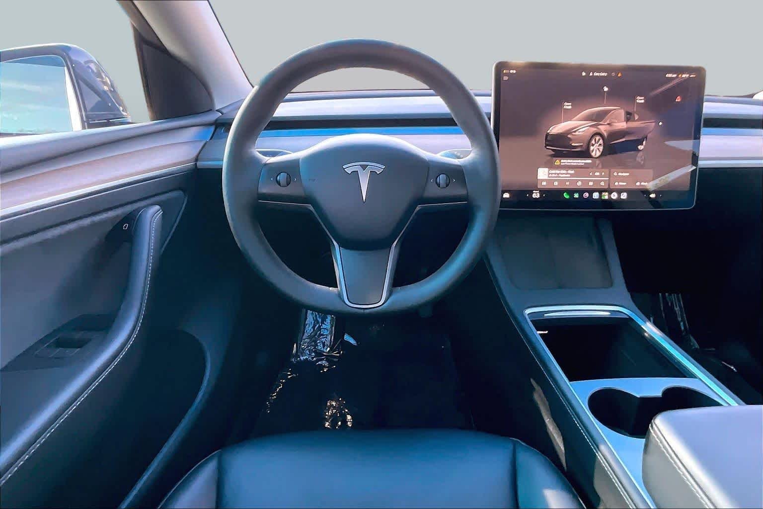 Used 2023 Midnight Silver Metallic Tesla Long Range image 5