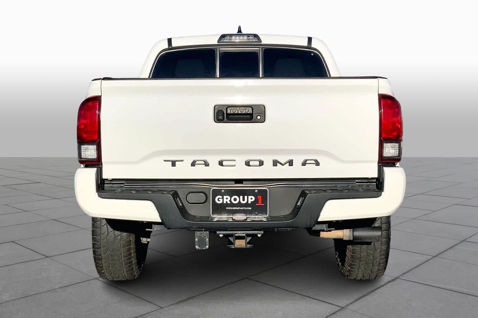 Used 2019 Super White Toyota SR image 4