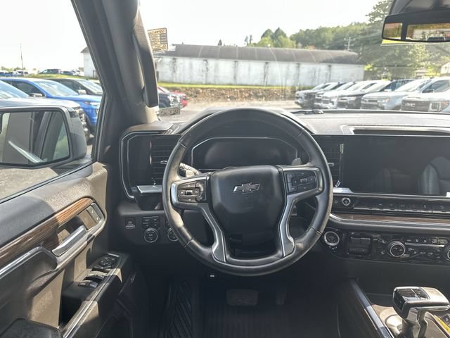 Used 2024 Summit White Chevrolet RST image 14