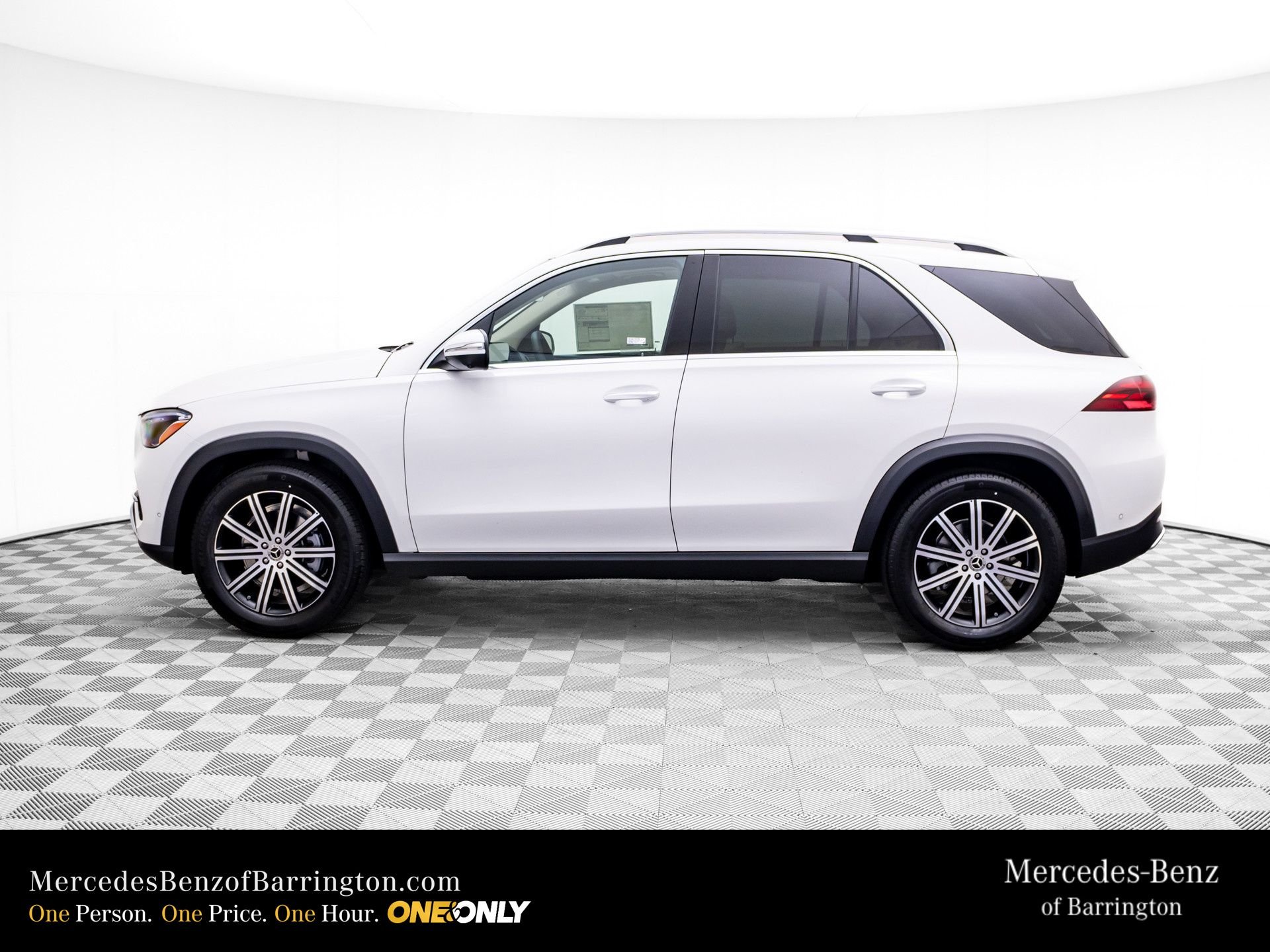 New 2026 Polar White Mercedes-Benz GLE 350 image 2