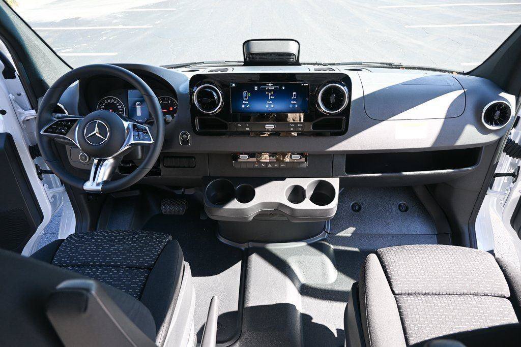 New 2026 Arctic White Mercedes-Benz  image 54