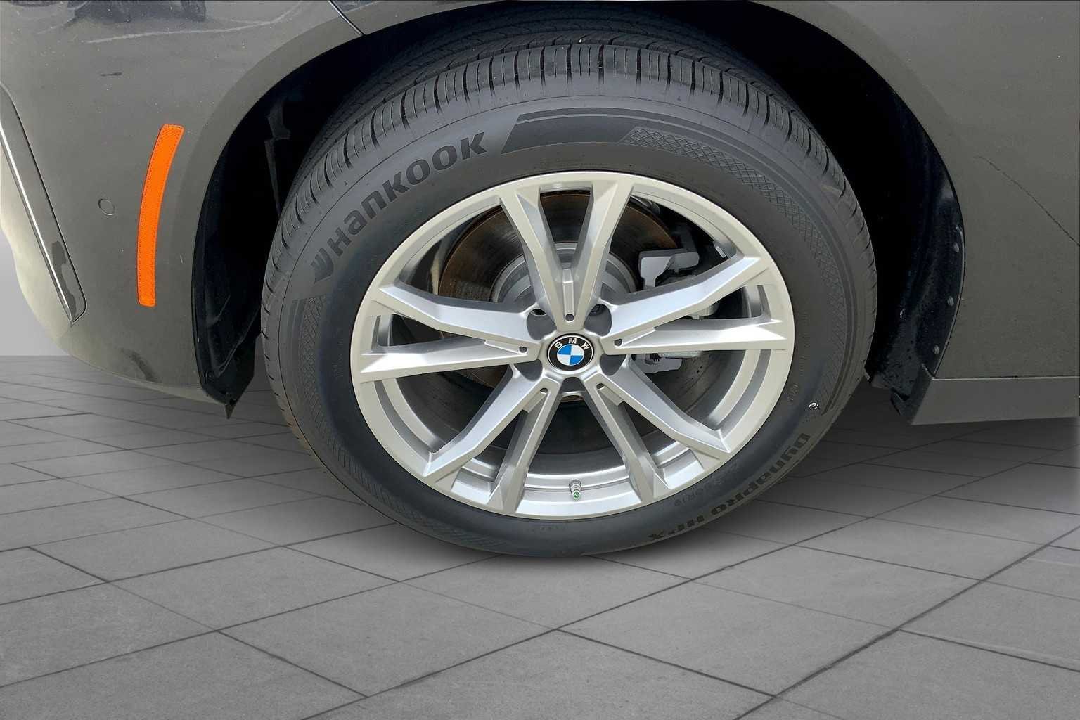 2025 BMW X3 30 - Photo 11