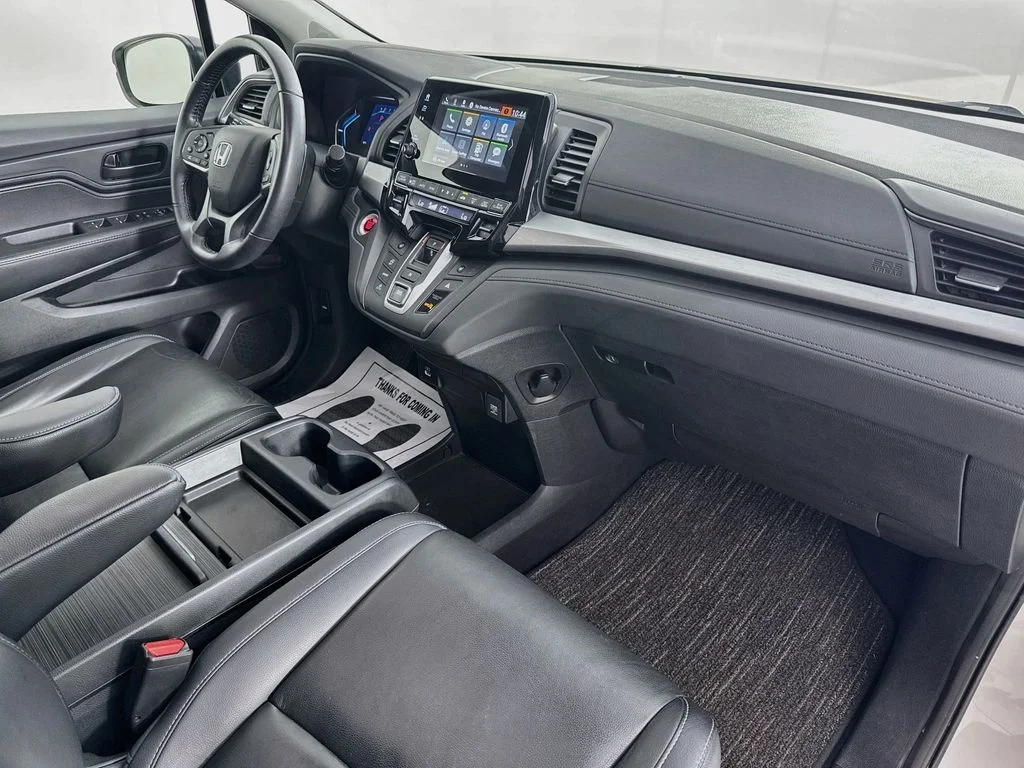 Certified Used 2021 White Honda EX-L image 39