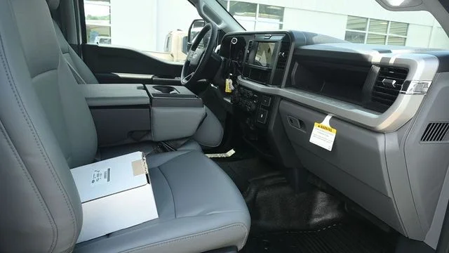 New 2026 Oxford White Ford F-350® XL image 6