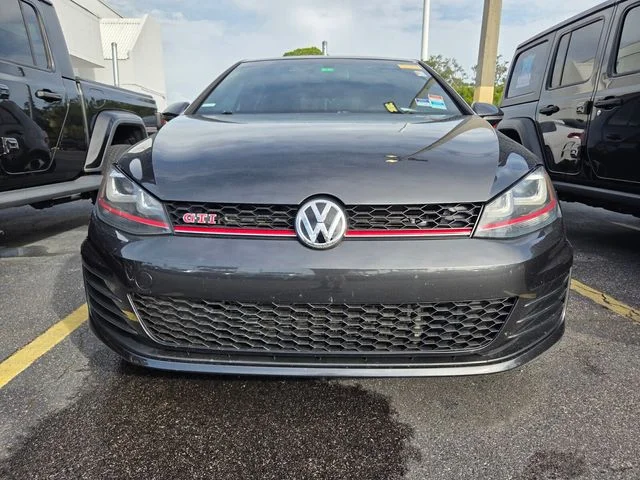 Used 2016 Black Volkswagen  image 2