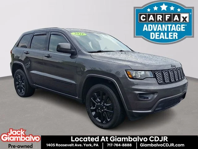 Used 2021 Gray Jeep Laredo X image 1