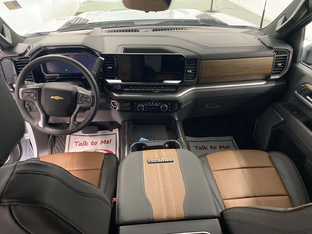New 2026 Polar White Tricoat Chevrolet High Country image 20
