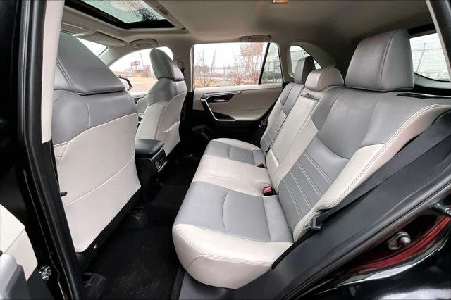 Certified Used 2021 MIDNIGHT BLACK METALLIC Toyota  image 20