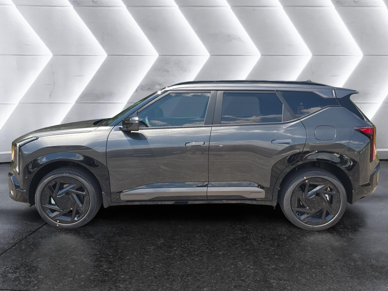 New 2027 Interstellar Gray Kia X-Line SX image 2