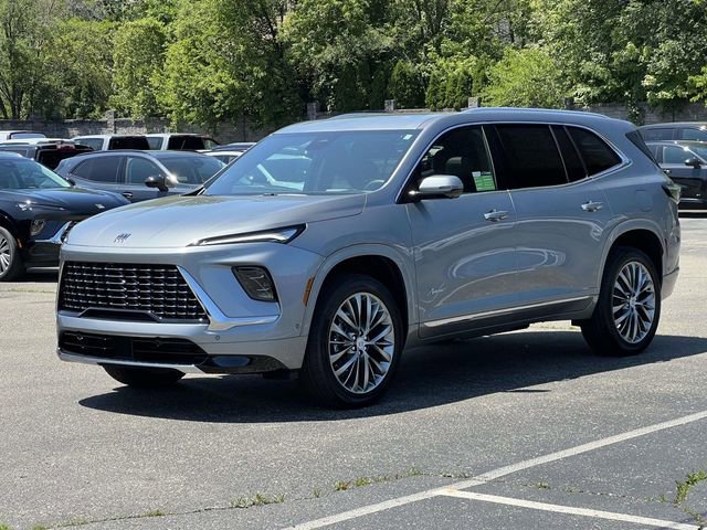 2026 Buick Enclave Avenir AWD's photo