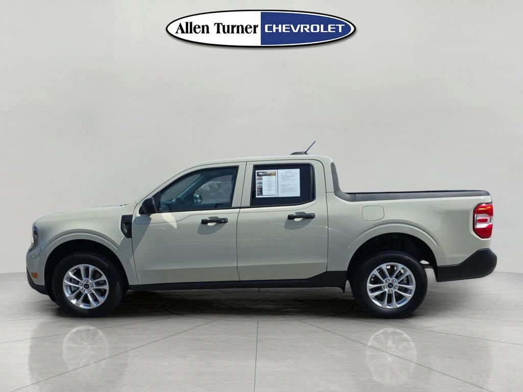 Used 2025 Beige Ford XL image 6