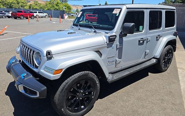 2024 Jeep Wrangler Sahara 4xe